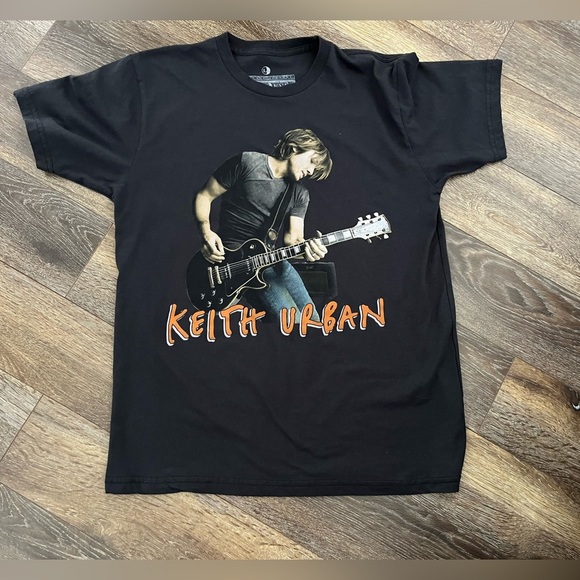 Keith Urban  Shirt Black Short
Sleeve Crew Neck Concert Shirt - Picture 1 of 5